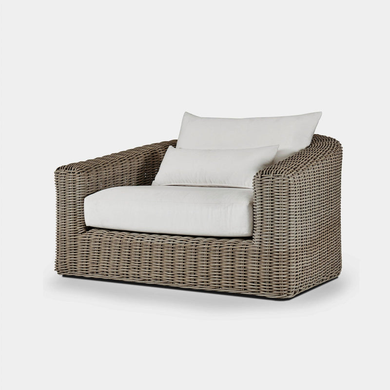 Barcelona Lounge Chair | Wicker Taupe, Panama Blanco,