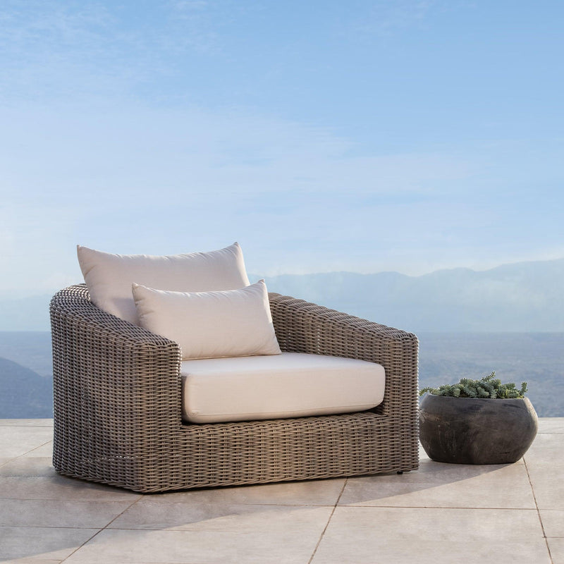 Barcelona Lounge Chair | Wicker Taupe, Panama Blanco,