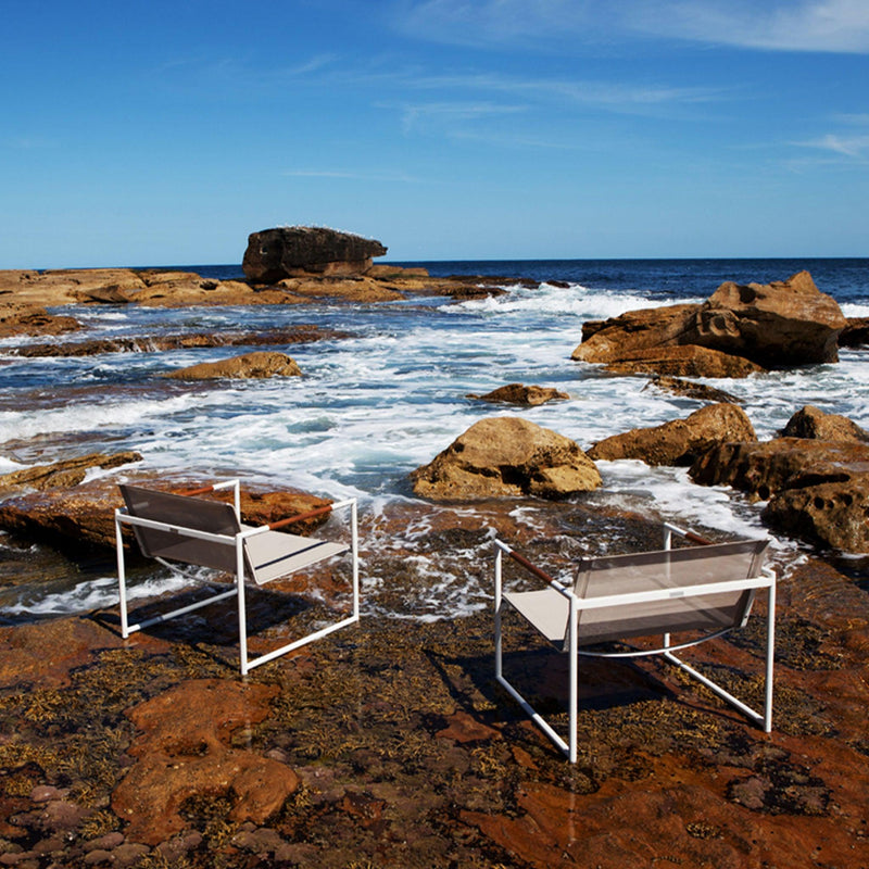 Breeze Lounge Chair | Aluminum Asteroid, Lisos Grafito, Batyline Silver