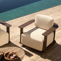 Newport Aluminum Barrel Swivel Lounge Chair