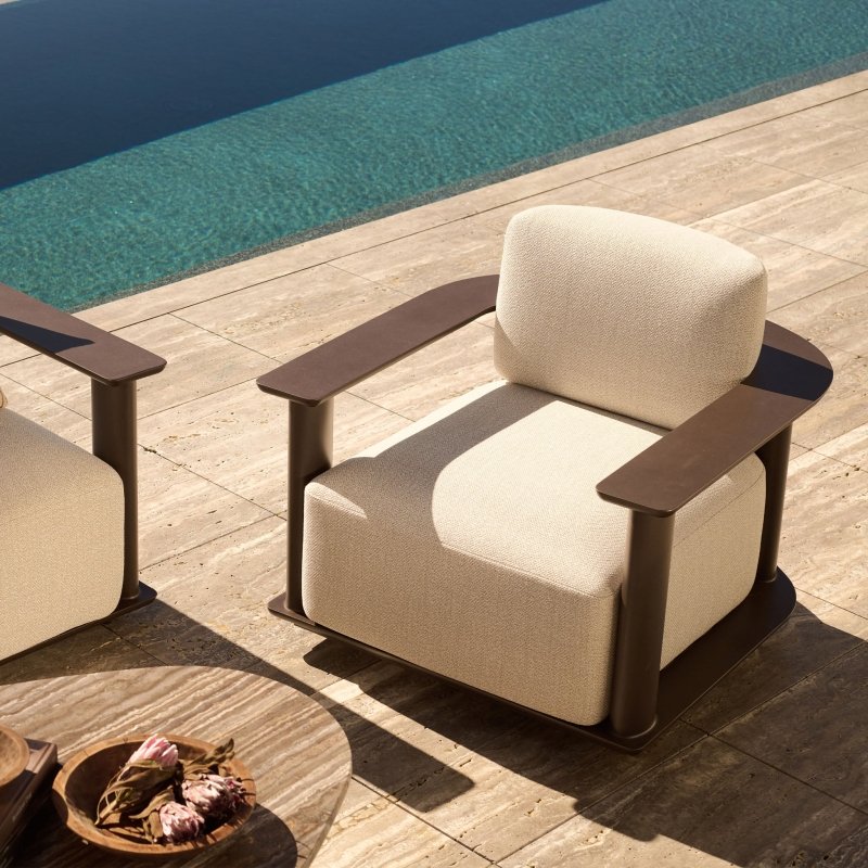Newport Aluminum Barrel Swivel Lounge Chair
