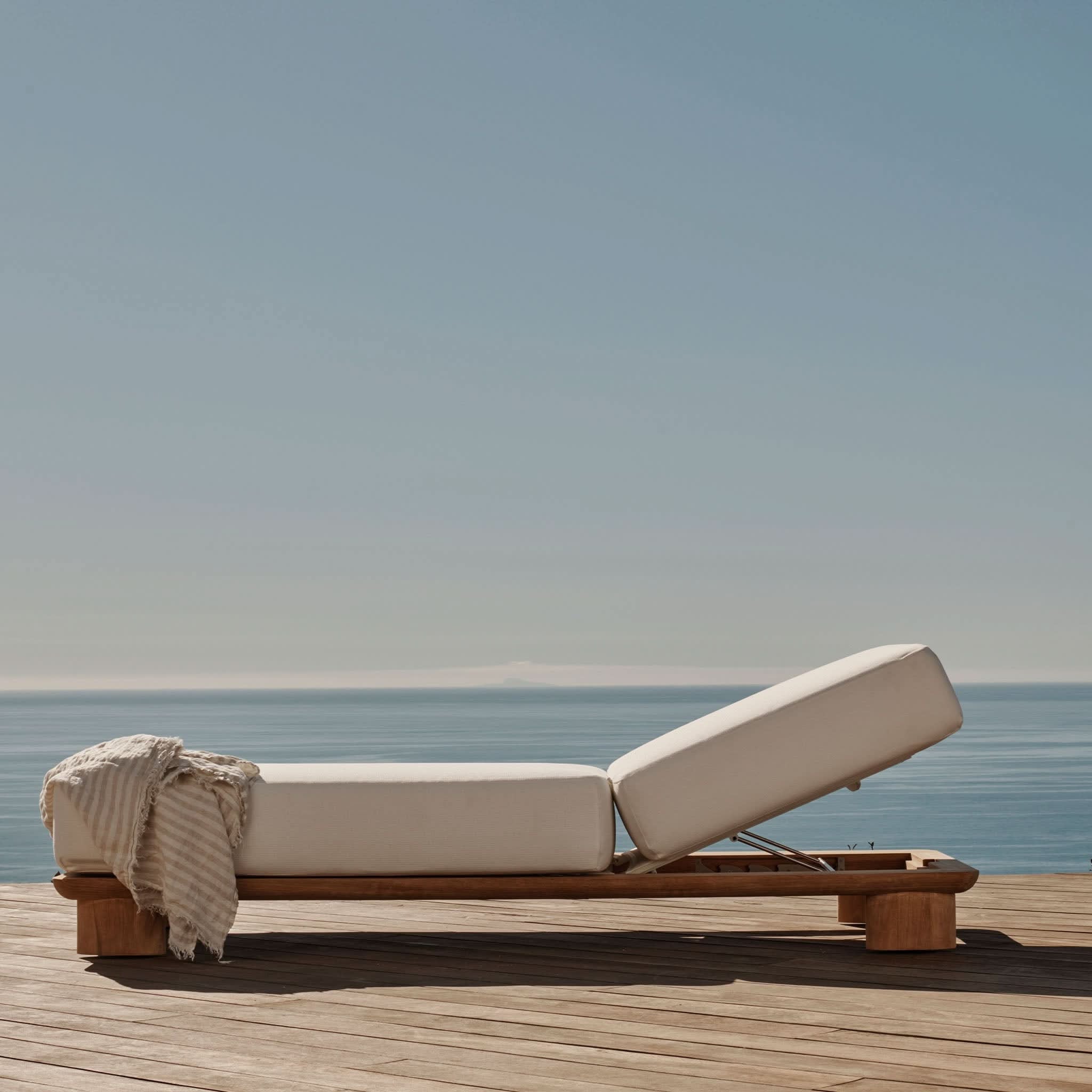 Newport Teak Sun Lounge