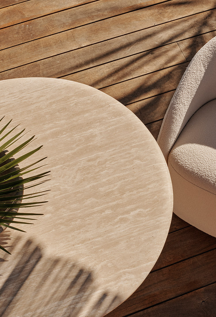 A contemporary and classic study in soft curves