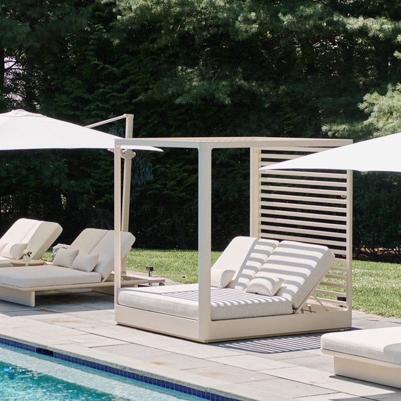 Victoria Aluminum Cabana