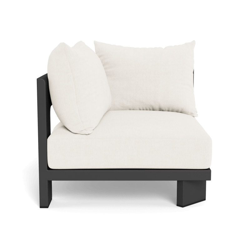 Victoria Aluminum Corner