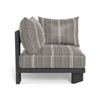 Victoria Aluminum Corner