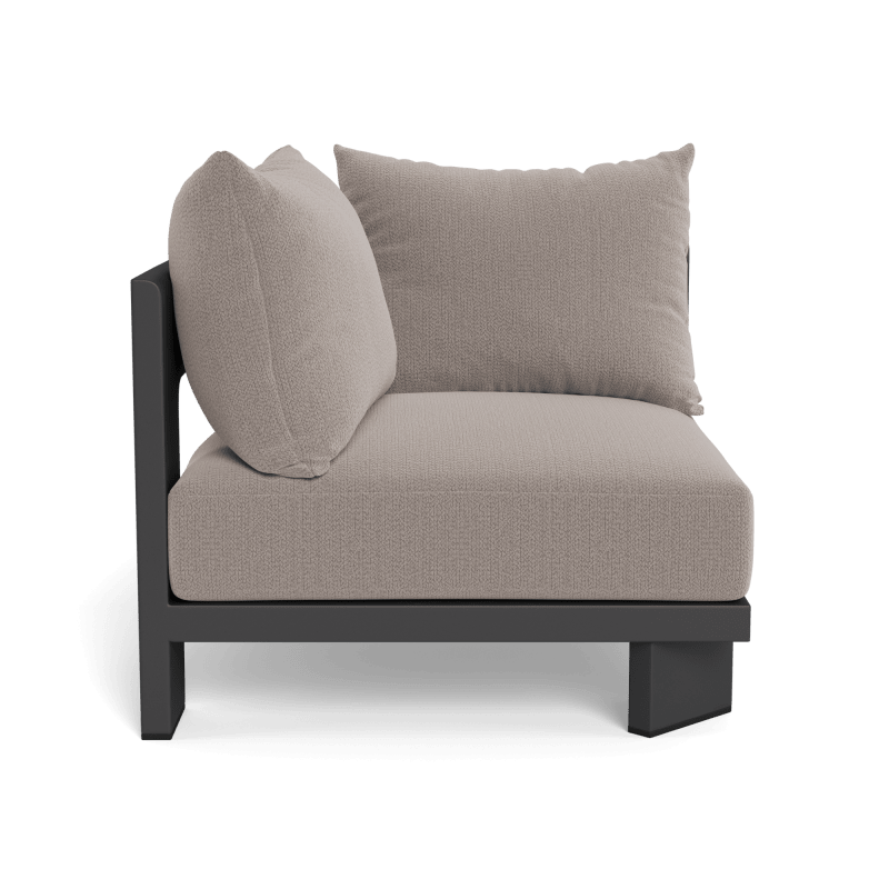 Victoria Aluminum Corner