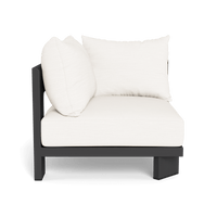 Victoria Aluminum Corner