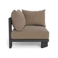 Victoria Aluminum Corner