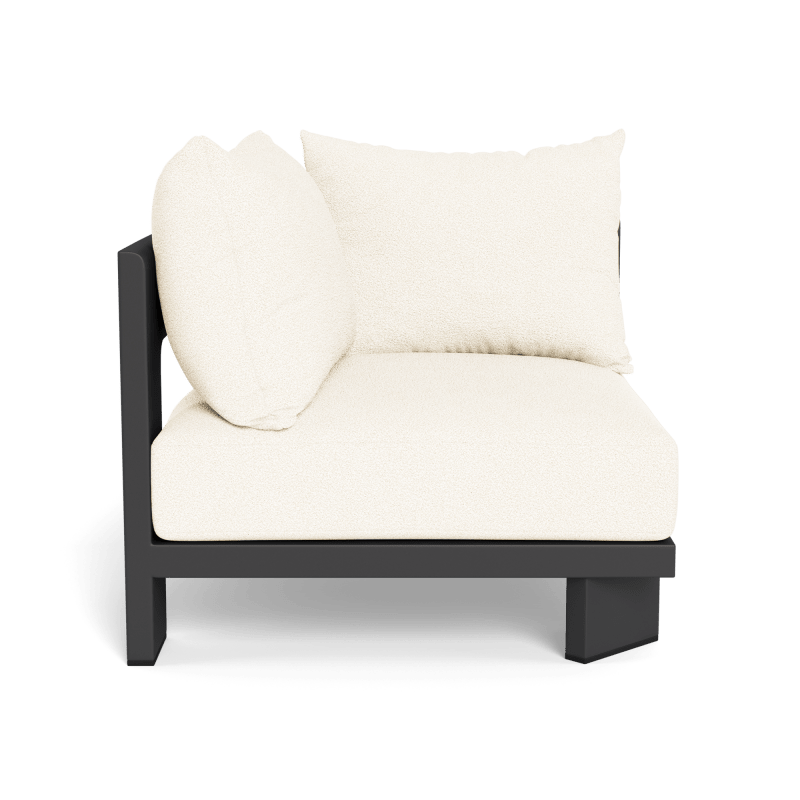 Victoria Aluminum Corner