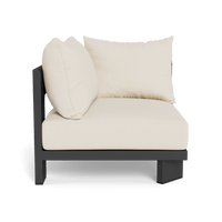 Victoria Aluminum Corner