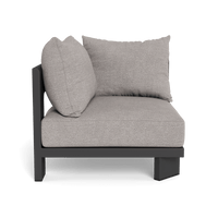 Victoria Aluminum Corner