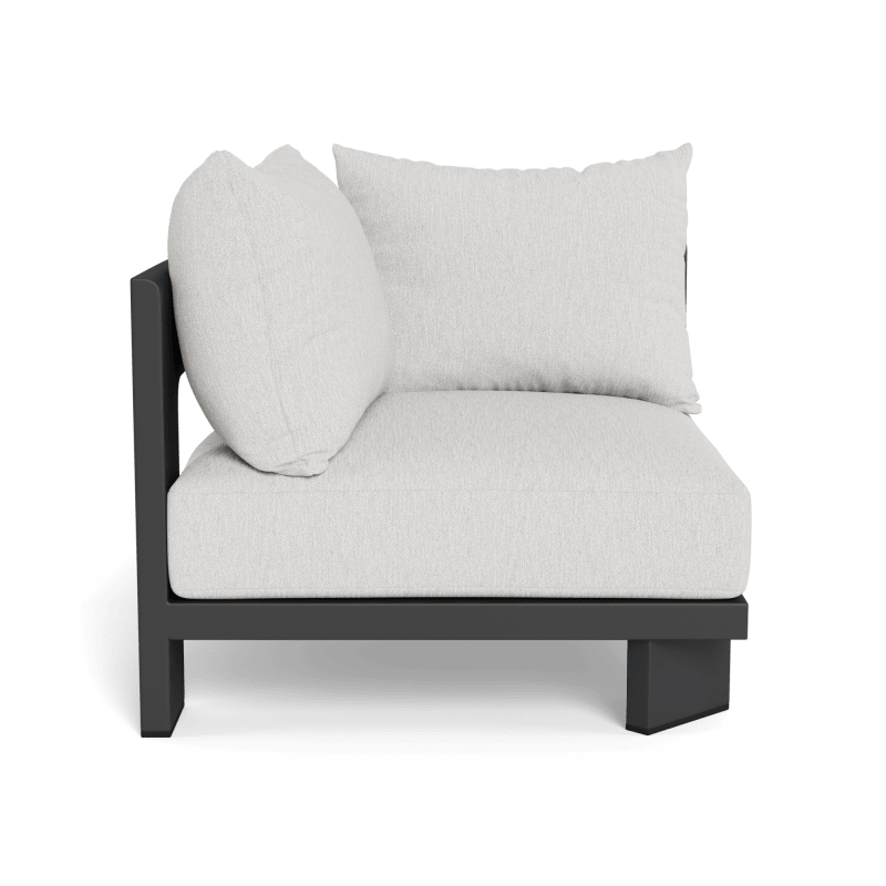 Victoria Aluminum Corner