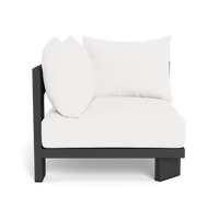 Victoria Aluminum Corner