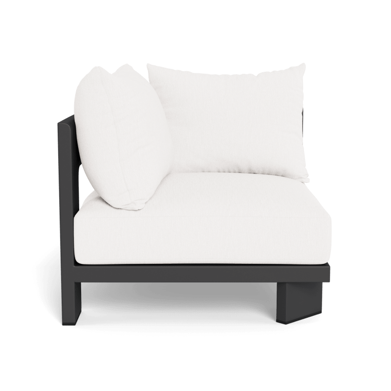 Victoria Aluminum Corner