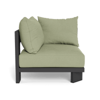 Victoria Aluminum Corner