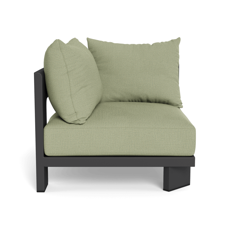 Victoria Aluminum Corner