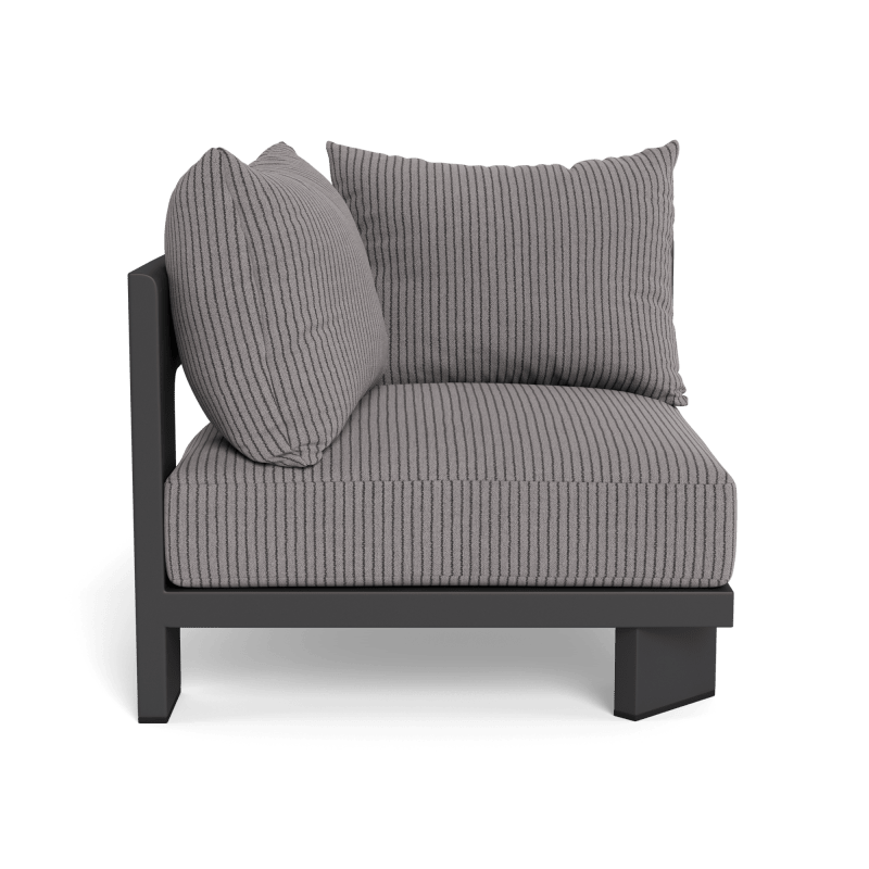 Victoria Aluminum Corner