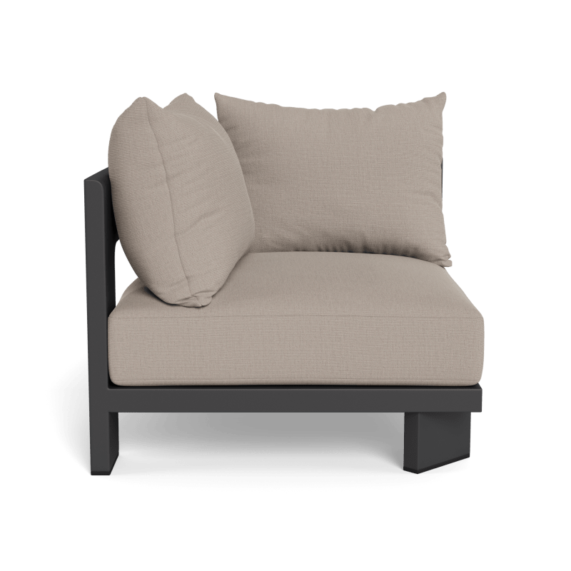 Victoria Aluminum Corner