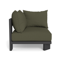 Victoria Aluminum Corner