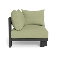 Victoria Aluminum Corner