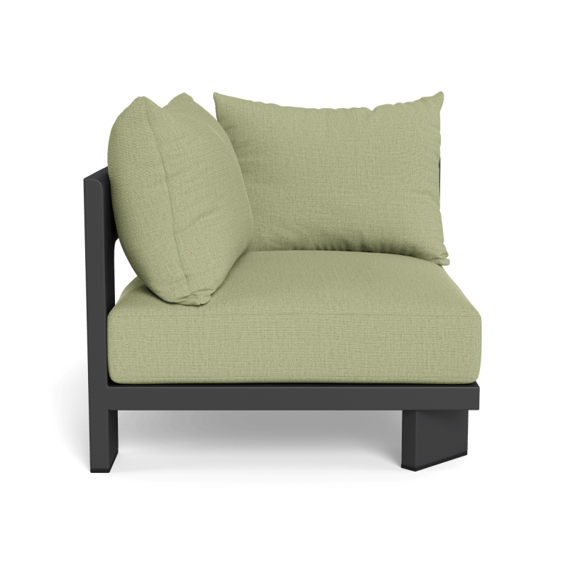 Victoria Aluminum Corner