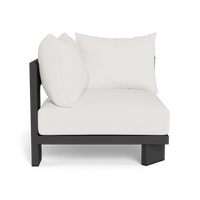 Victoria Aluminum Corner