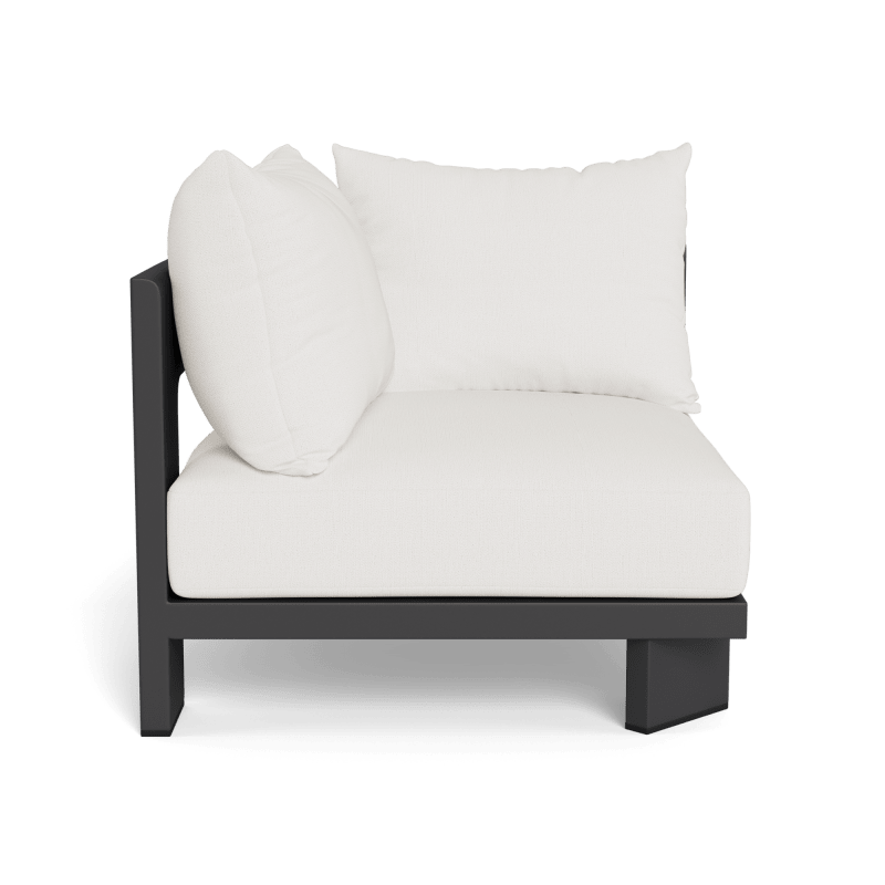 Victoria Aluminum Corner