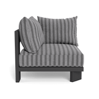 Victoria Aluminum Corner