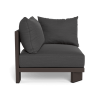 Victoria Aluminum Corner