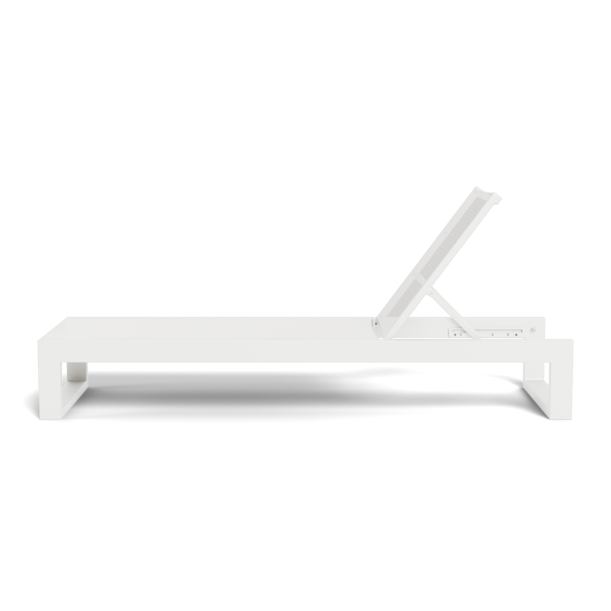 Hampton Sun Lounge | Aluminum White, Batyline White,