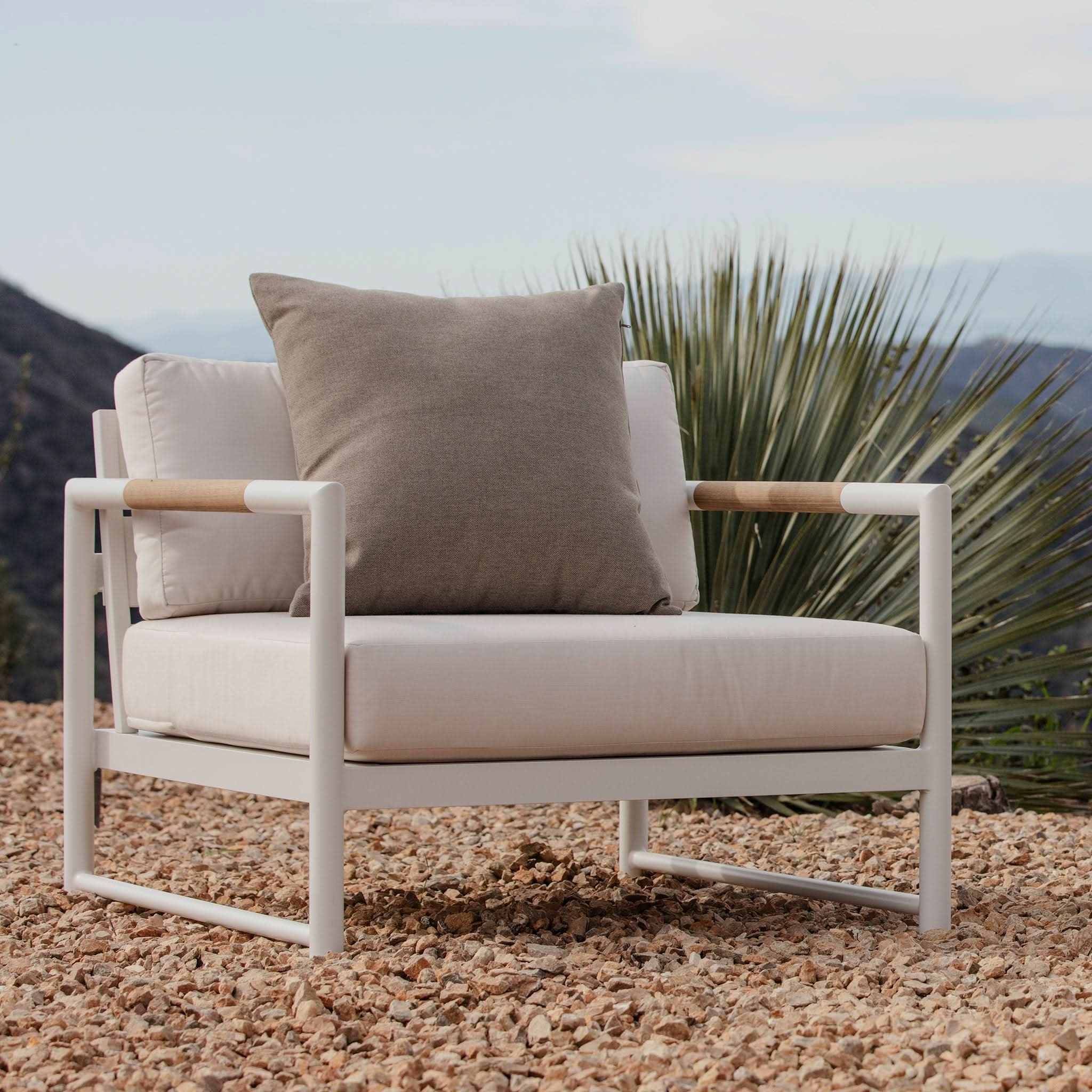 Breeze Xl Aluminum Lounge Chair