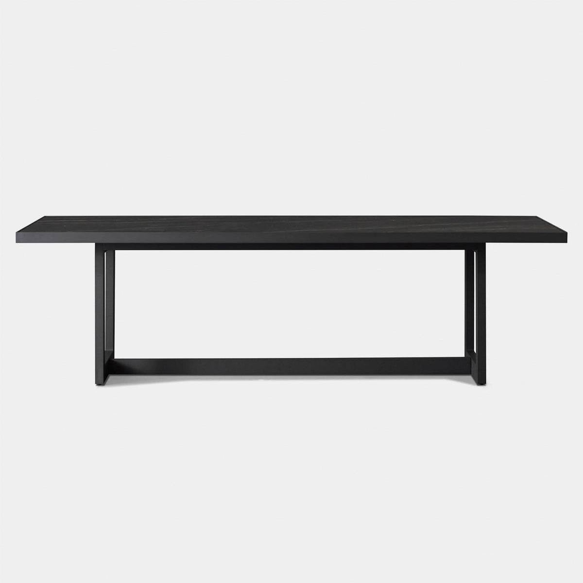 Hampton Dining Table 100" | Aluminum Asteroid, Laminam Noir,