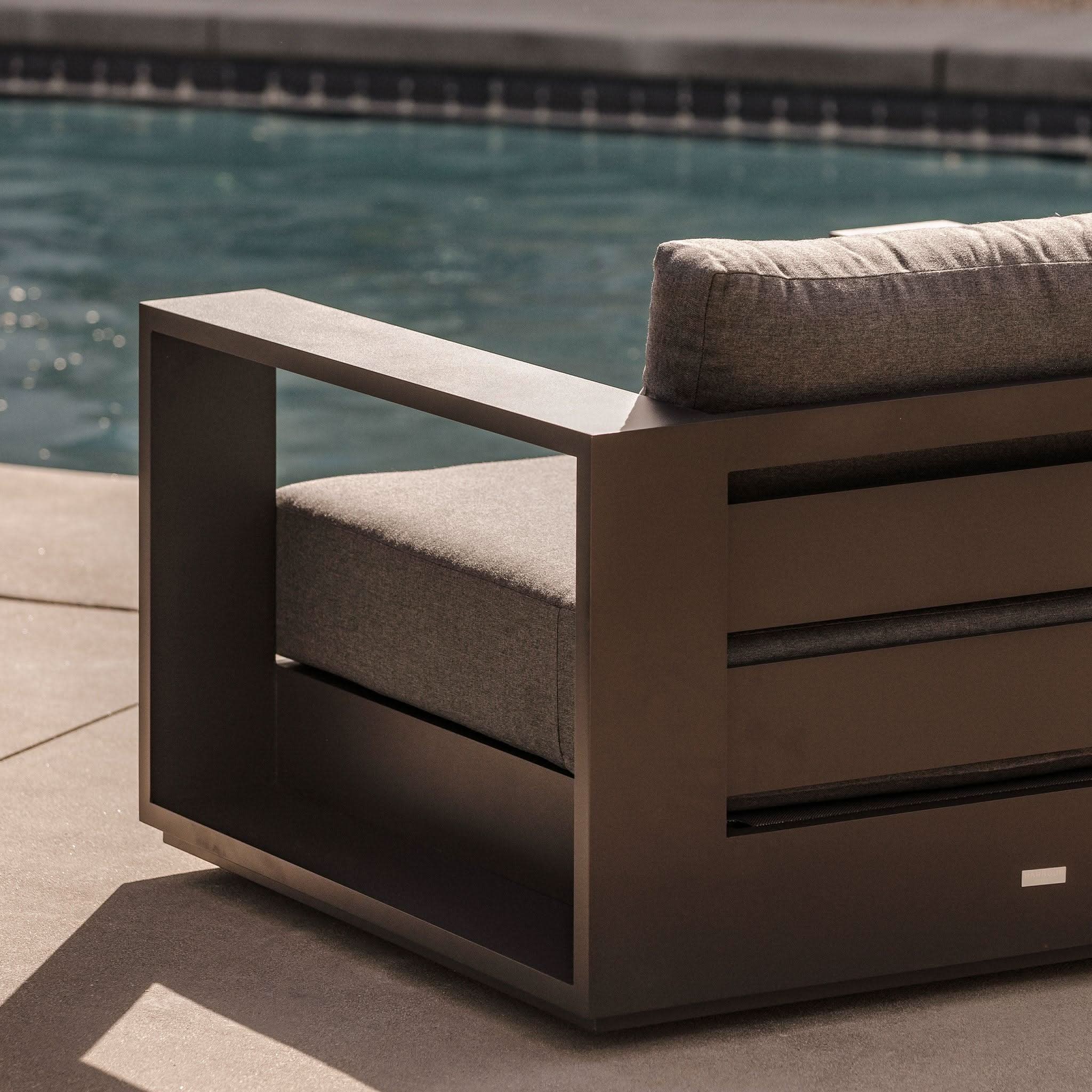 Hayman Aluminum Lounge Chair