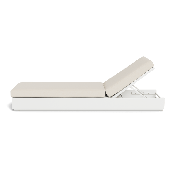 Hayman Sun Lounge | Aluminum White, Siesta Ivory, Batyline White