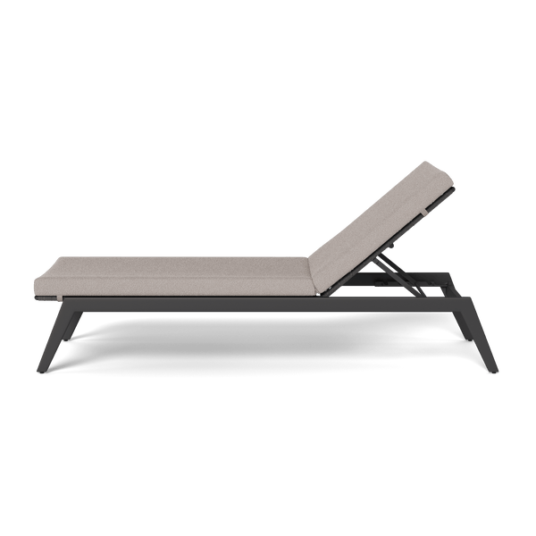 Loop Sun Lounge | Aluminum Asteroid, Riviera Stone, Wicker Grey