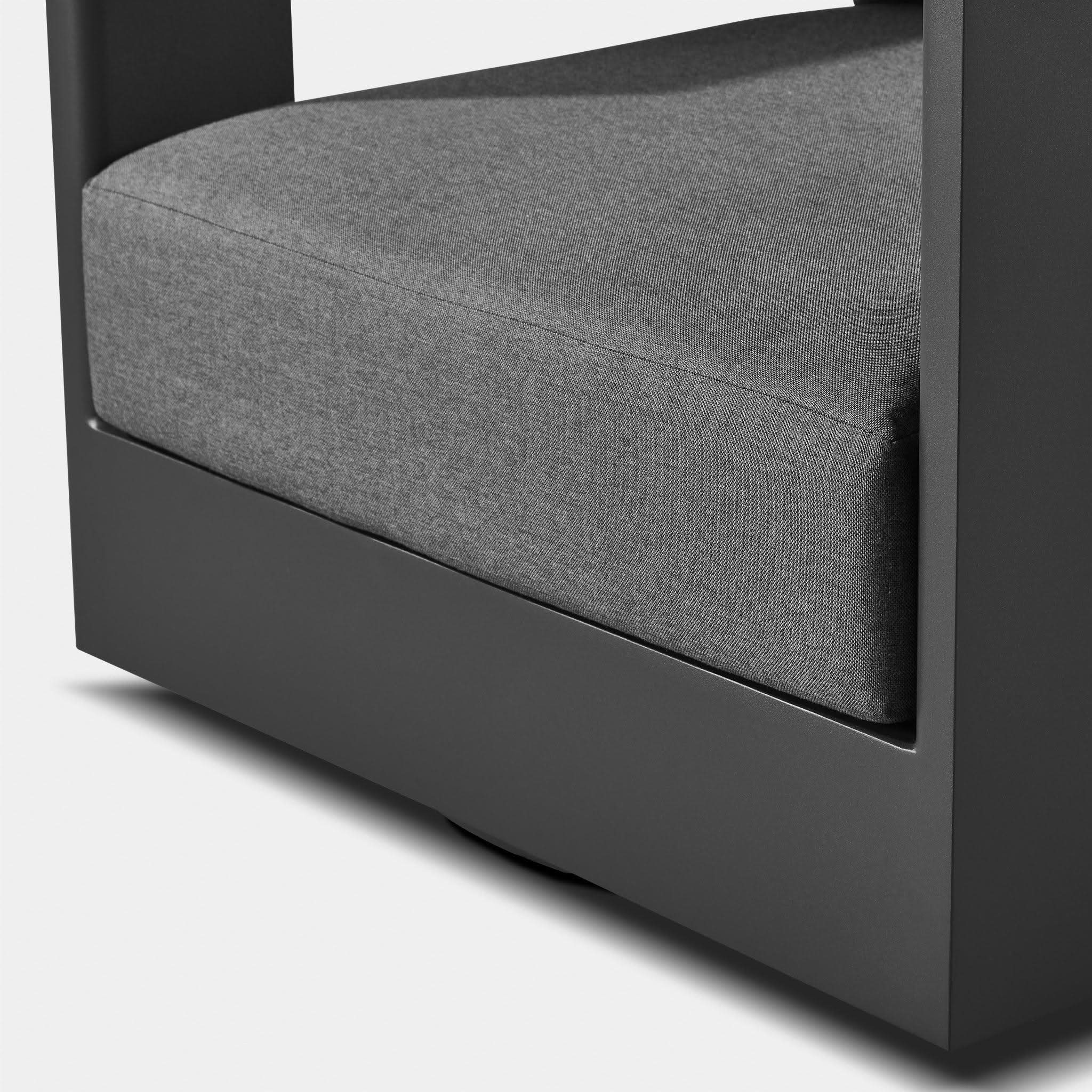 Victoria Aluminum Swivel Lounge Chair