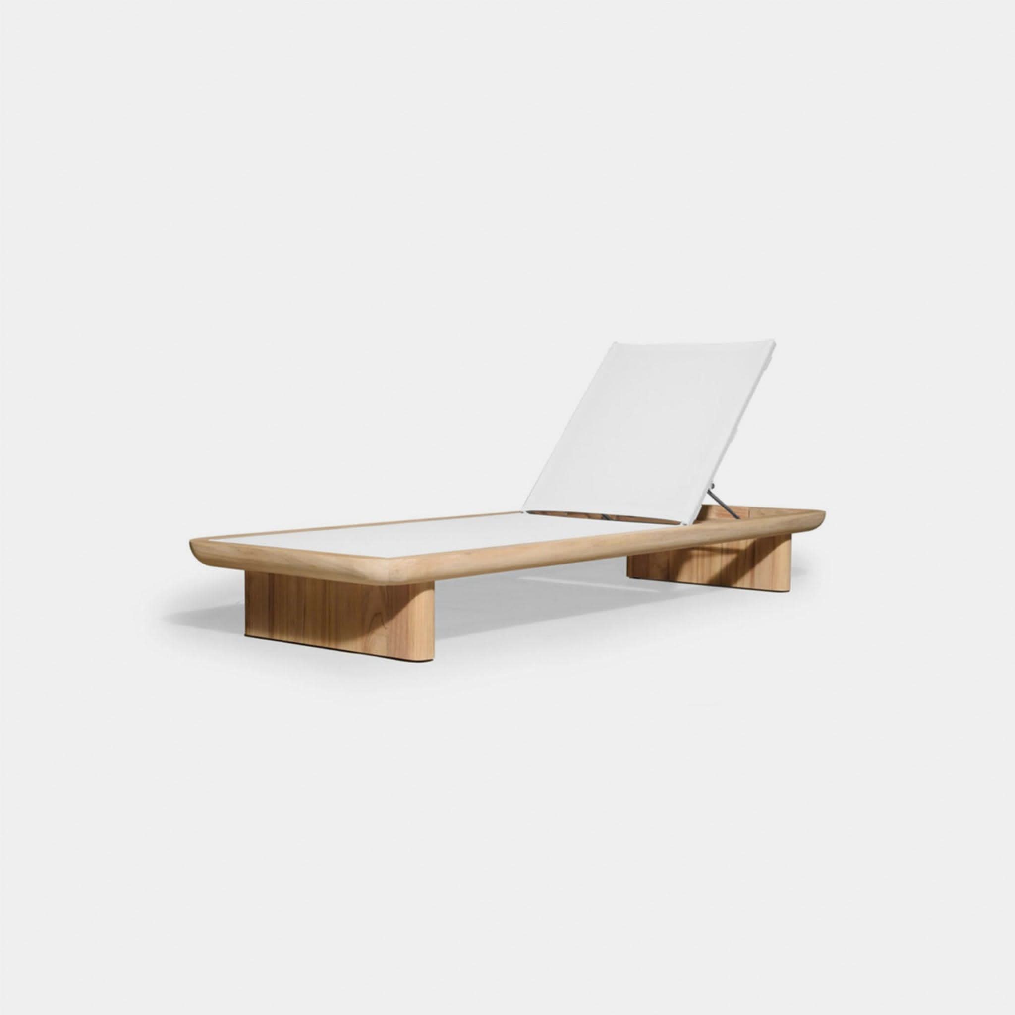 Victoria Teak Sun Lounge | Sculptural Outdoor Furniture – HARBOUR